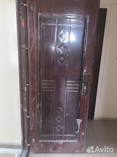 Дверь входная новая