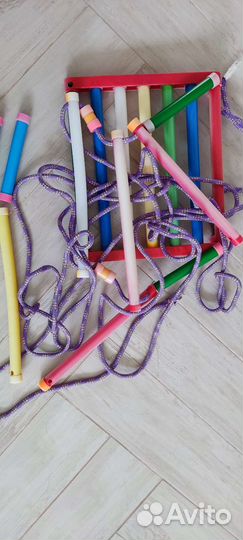 Детская качель подвесная