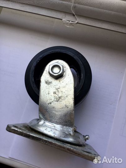 Колесо для мусорного бака - новое