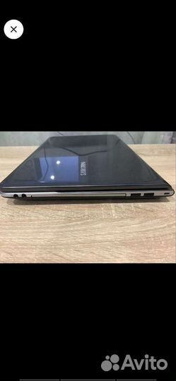 Игровой ноутбук Samsung