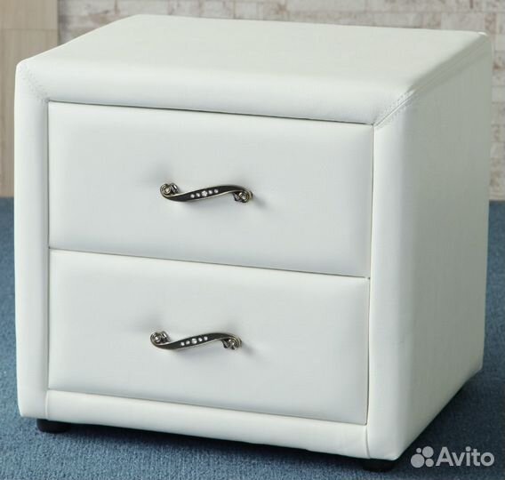 Тумба прикроватная ящики с доводчиком