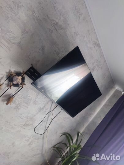 Телевизор Dexp 40 модель 40FCY1