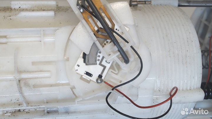 Датчик уровня топлива Renault Kangoo, 2010