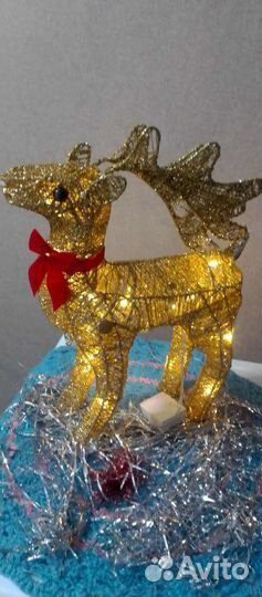 Новогодний светящийся олень