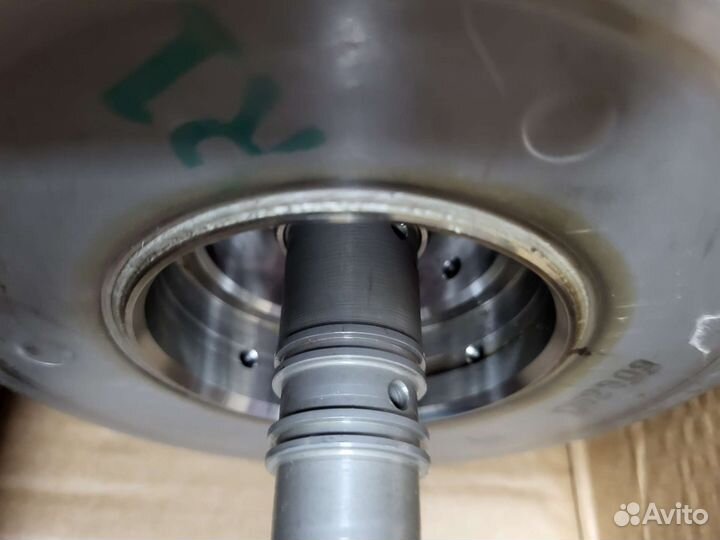 Барабан сцепления R1 с валом АКПП V5A51