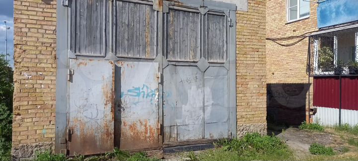 Гараж, > 30 м²