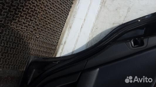 Дверь задняя левая mercedes benz C-class W204 (LNT