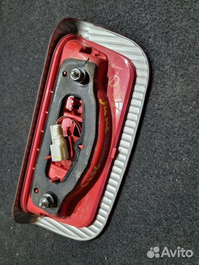 Стоп-сигнал Nissan Juke F15 1.6 DDT 2011