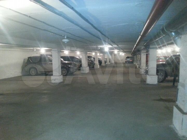 Машиноместо, 20 м²