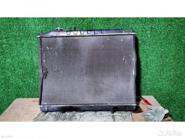 Радиатор основной на nissan elgrand E51 VQ35