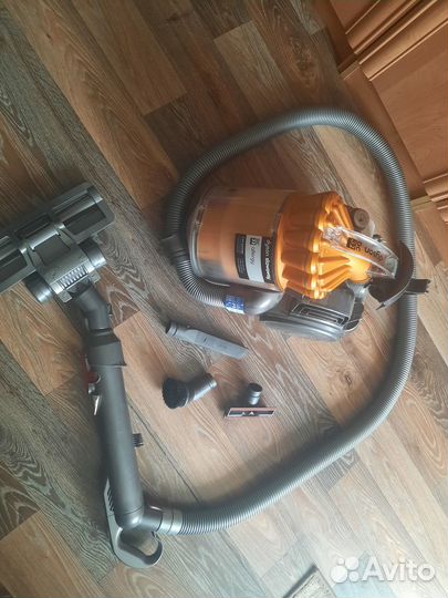 Пылесос Dyson DC32 allergy