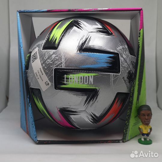 Футбольный мяч Uniforia London Лондон FS5078