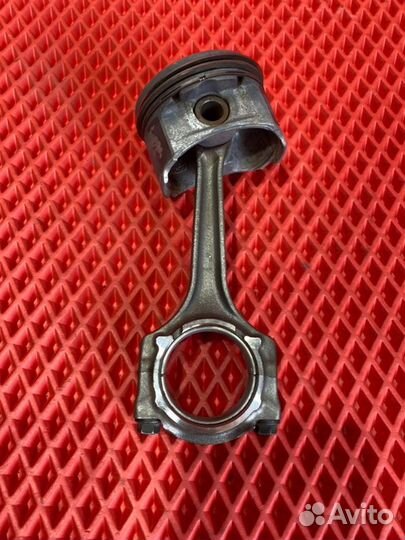 Поршень с шатуном Fiat Doblo 223 350A1000 2008