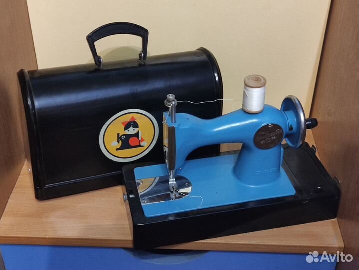 Детская швейная машина СССР