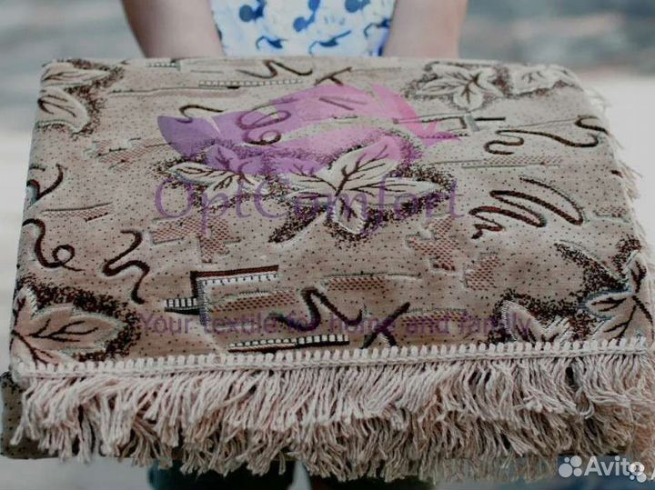 Накидки на диван и кресла (ковровые)