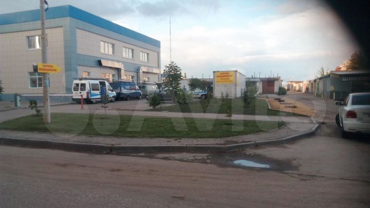 Гараж, > 30 м²