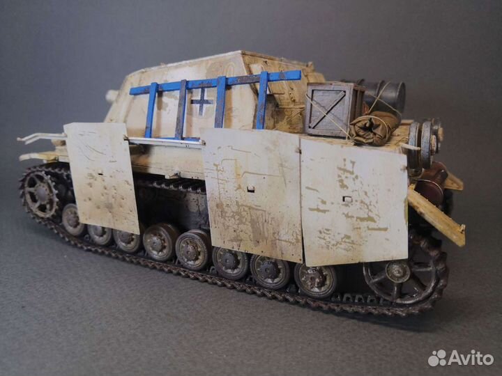 Модель танка Sturmpanzer IV 