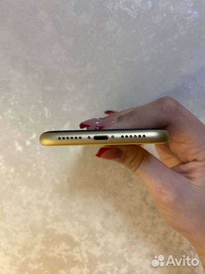 iPhone Xr, 128 ГБ