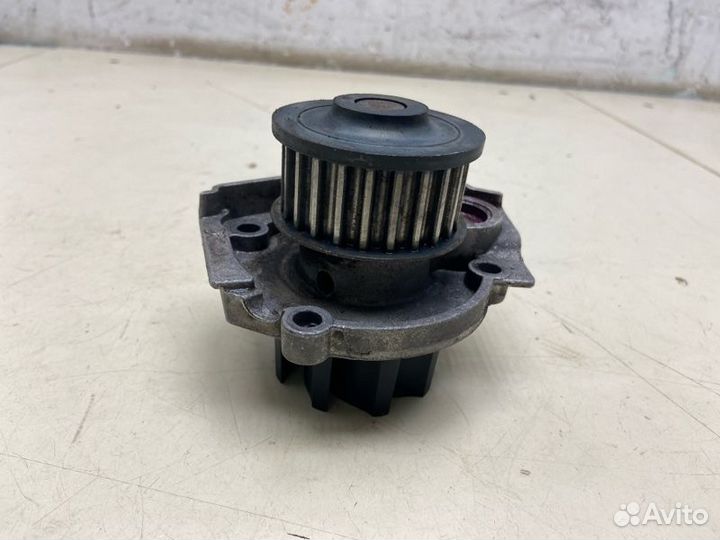 Насос водяной (помпа) Fiat Doblo 2008