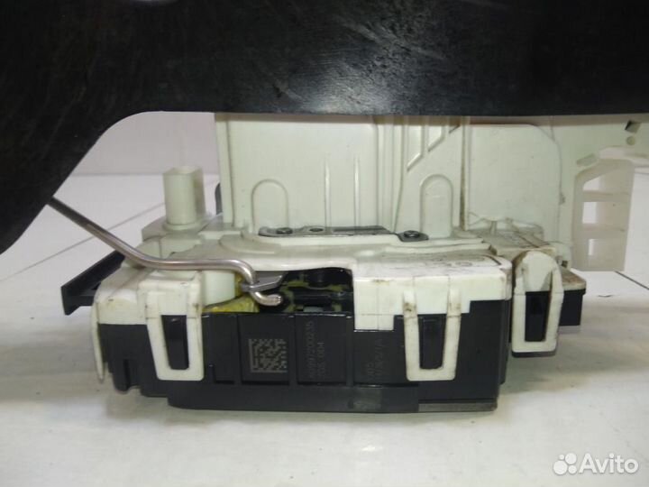 Замок двери передней правой Mercedes-Benz E-Class