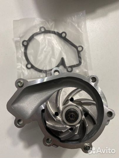 Насос водяной Mercedes-Benz C-Class W202