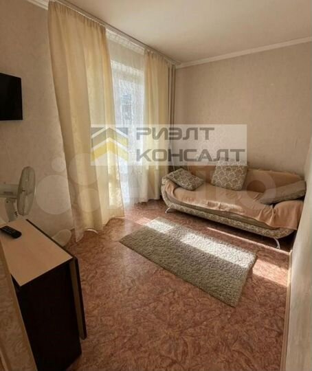 2-к. квартира, 35 м², 1/10 эт.