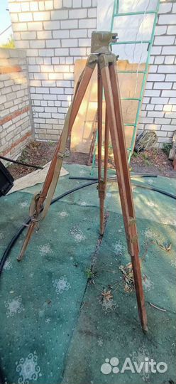 Штатив военный