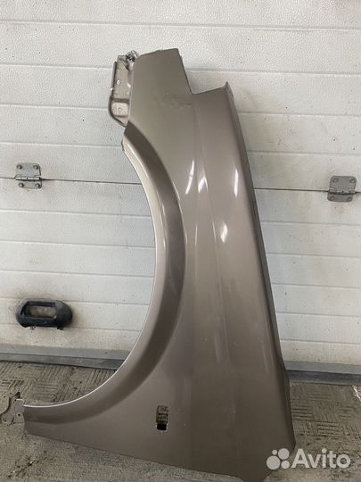 Крыло на nissan primera