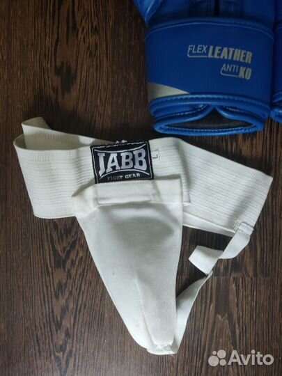 Боксерские перчатки clinch