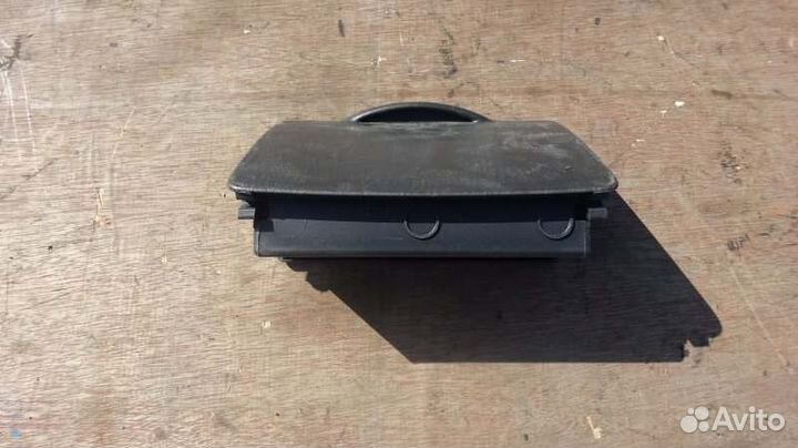 Бардачок Toyota Allex NZE124 1NZ-FE 2004/6