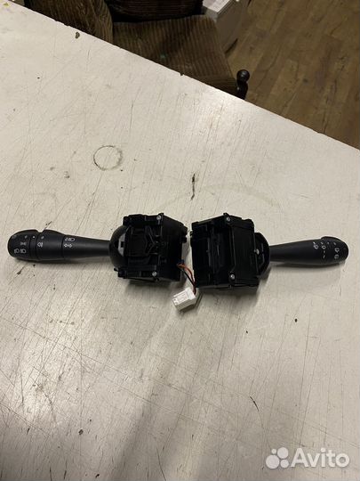 Блок подрулевых переключателей Renault Duster