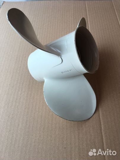 Винт гребной на Tohatsu Solas 3*11/15