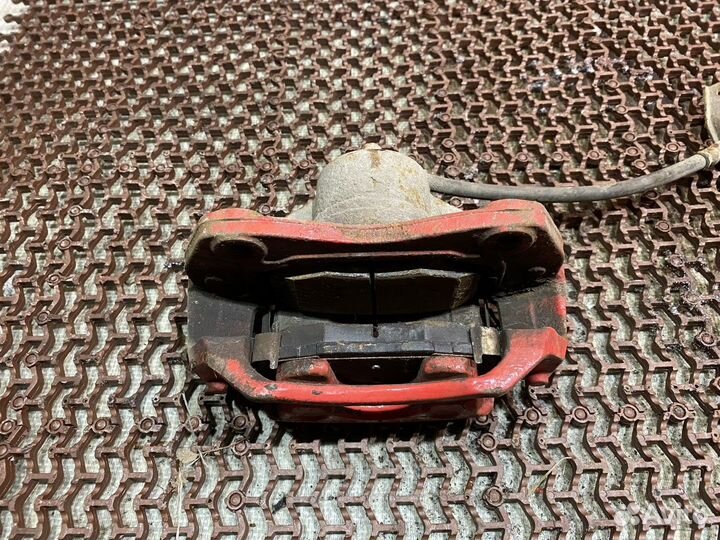 Суппорт передний левый Сид 1(дорест) Kia Ceed