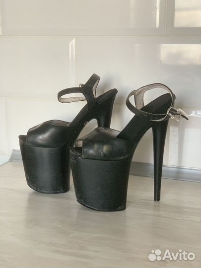 Стрипы pleaser тройки 36