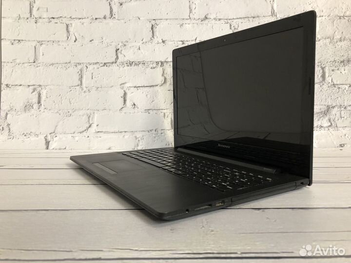 Ноутбук Lenovo