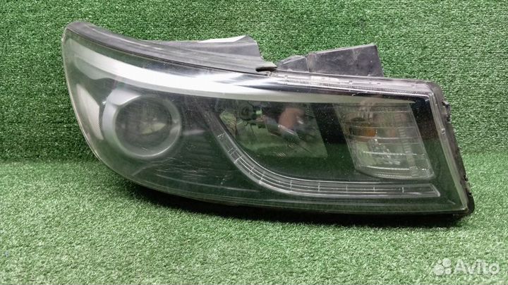 Фара Kia Carnival Правая