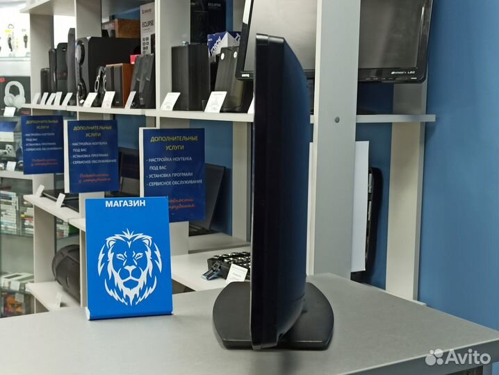 Маленький телевизор Philips с приставкой