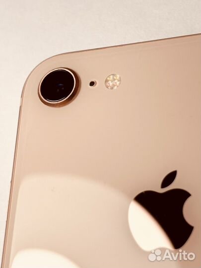 iPhone 8, 64 ГБ