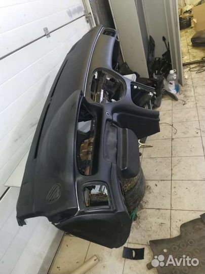 Торпеда Peugeot 607