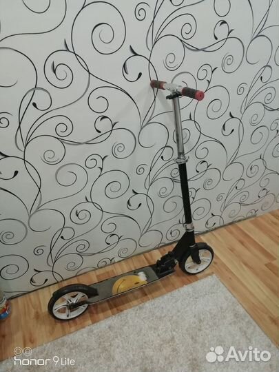 Самокат взрослый с большими колесами