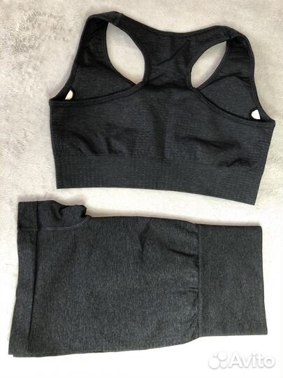 Костюм для йоги и фитнеса