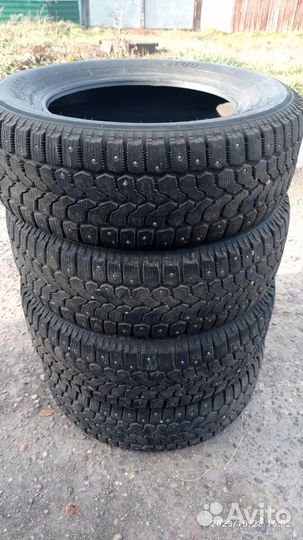 Yokohama Ice Guard 5 IG50 A 215/65 R16