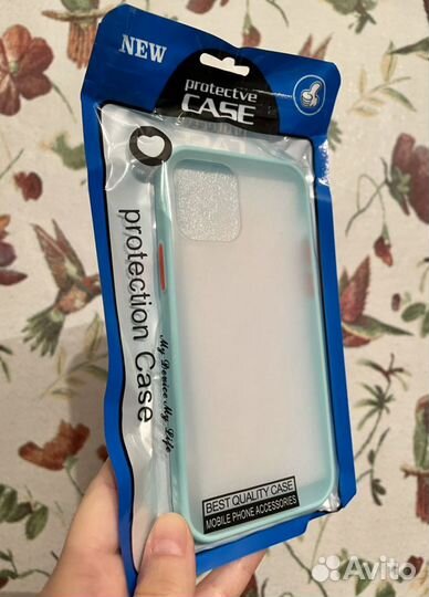 Чехол на iPhone 12