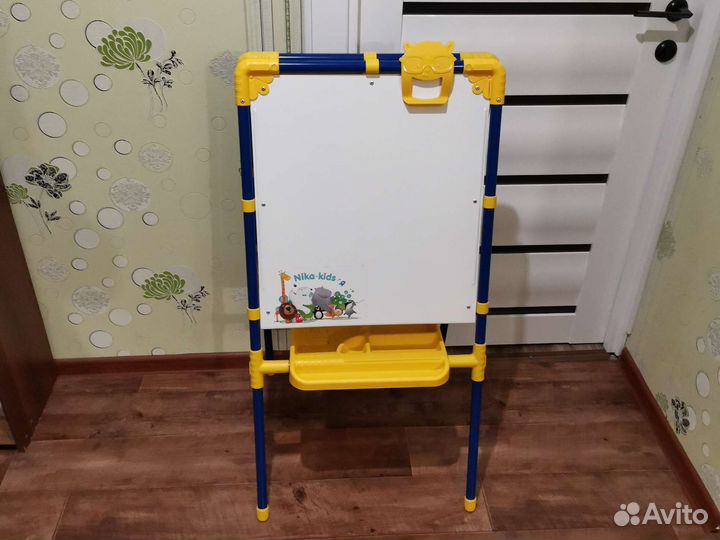 Мольберт Nika-kids с большим пеналом