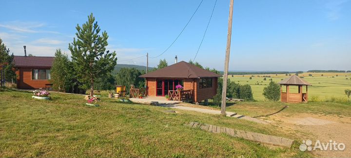 Аренда закрытой беседки