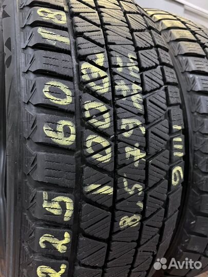 Bridgestone Blizzak DM-V3 225/60 R18 100Q