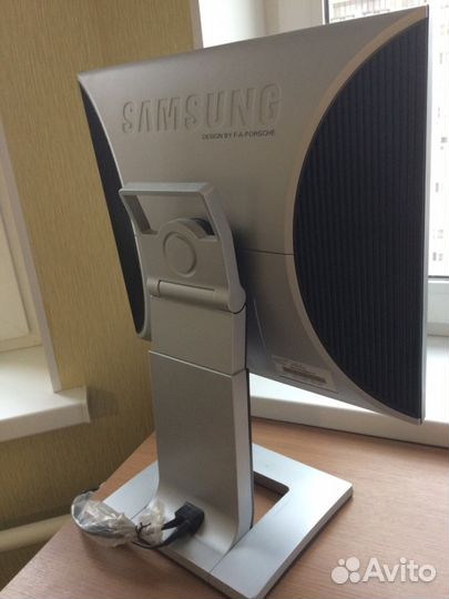 Монитор Samsung 17