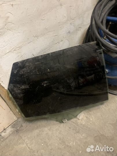 Стекло задней правой двери Мазда cx7