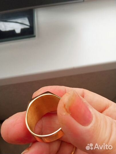 Мужская печатка 23размер