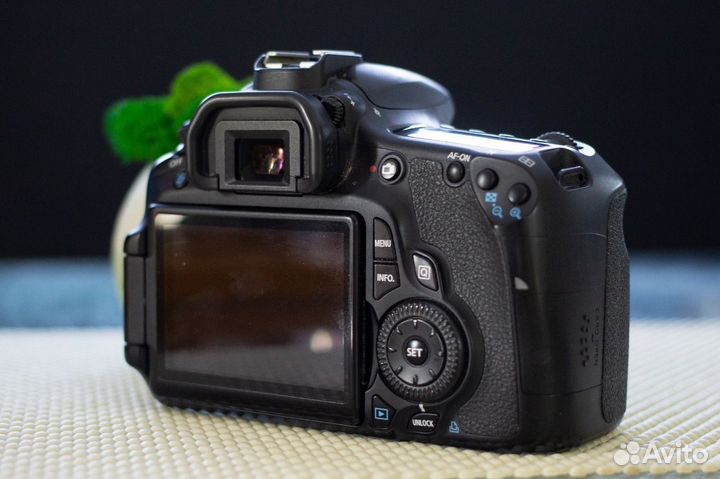 Фотоаппарат Canon EOS 60D Body